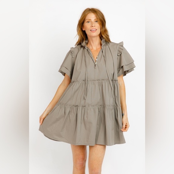 SOFIA COLLECTIONS Dresses & Skirts - SOFIA COLLECTIONS madrid dress short sleeve mini in taupe one size fits most